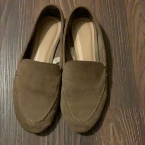 Women’s size 5 business shoe